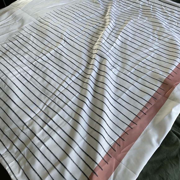 NWOT Society6 Queen Duvet Cover - Picture 2 of 3